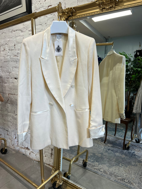 IVORY TUX BLAZER