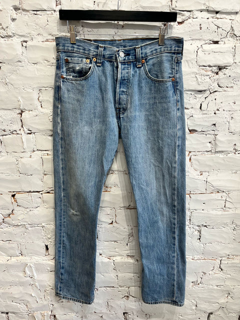 MEDIUM WASH DENIM