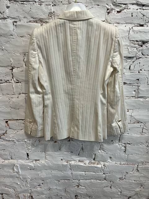 WHITE BLAZER